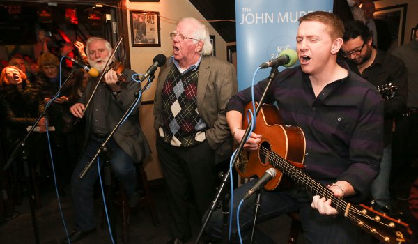 (From l to R): singer John Sheahan, Paddy Reilly and Damien Dempsey paying tribute to singer/songwriter Luke Kelly on the 30th anniversary of his death in January