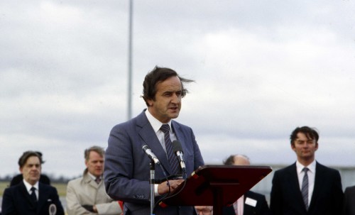 Albert Reynolds at Dublin Airport for a one year commemoration of the popes visit to Ireland. Padraig Flynn is on the right in the background. 13/11/1980 Photo Eamonn Farrell/Photocall Ireland