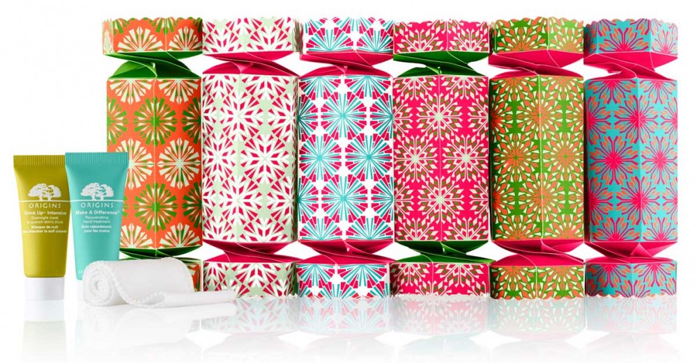 BEAUTY WITH A TWIST: Origins Surprise Twist Christmas Crackers