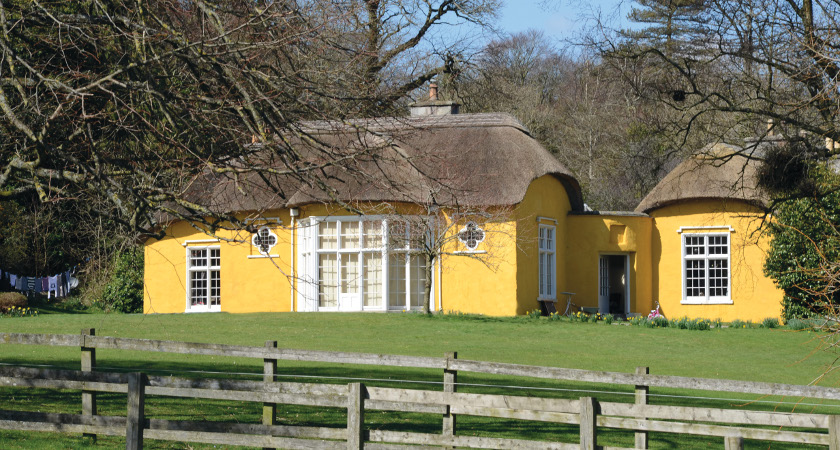 Our Top 10 Favourite Irish Thatched Cottages The Irish Post