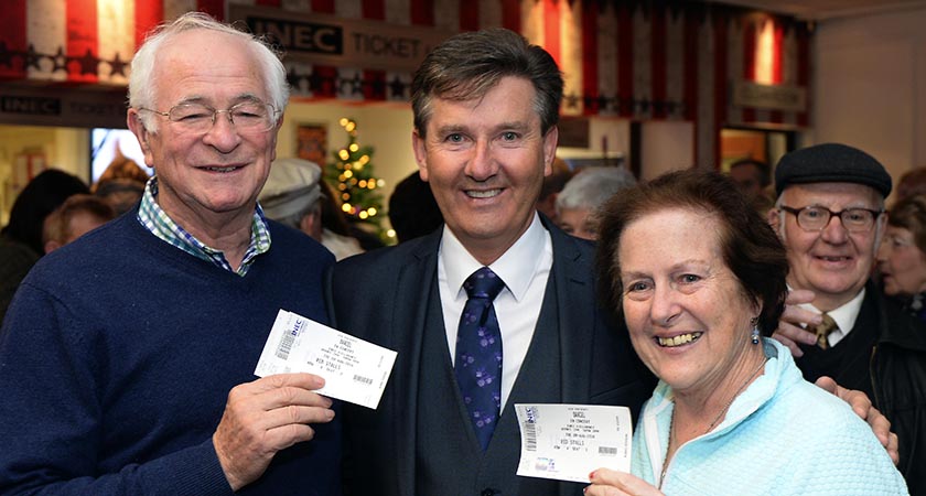 Daniel O'Donnell at the INEC, Killarney. Hundreds of people queued from 6am to purchase tickets  (Photo: Don MacMonagle) 