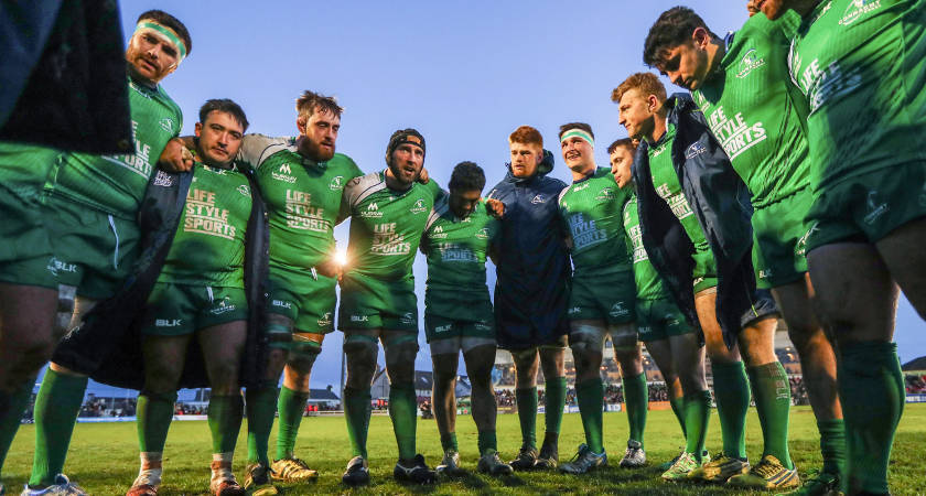 Guinness PRO12, Sportsground, Galway 26/3/2016 Connacht vs Leinster Connacht's John Muldoon talks to his team after the game [Mandatory Credit ©INPHO/James Crombie]