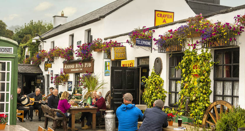 irish pub scene