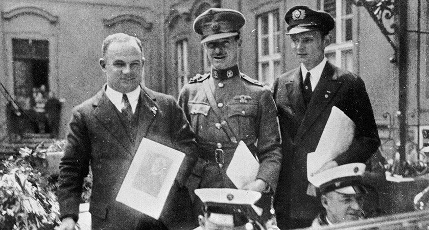 Herman Kohl (left), Baron Guenther von Hunefeld (right), and Irishman Captain James Fitzmaurice (Pic: Keystone/Getty)