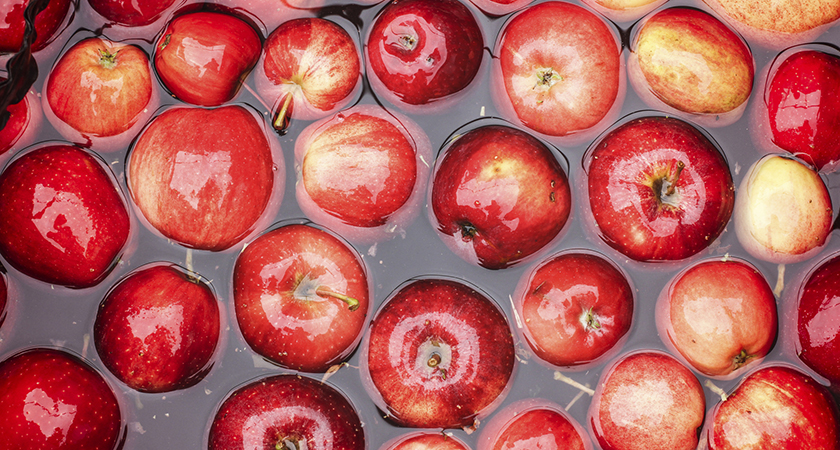 Bobbing for apples was the main Halloween game played for readers. (Picture: iStock) 