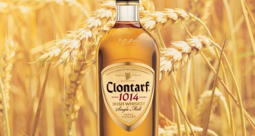 Clontarf 1014 whiskey.