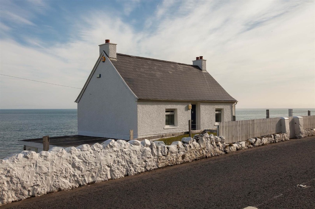 Fancy a home by the water? Seaside cottage with spectacular setting