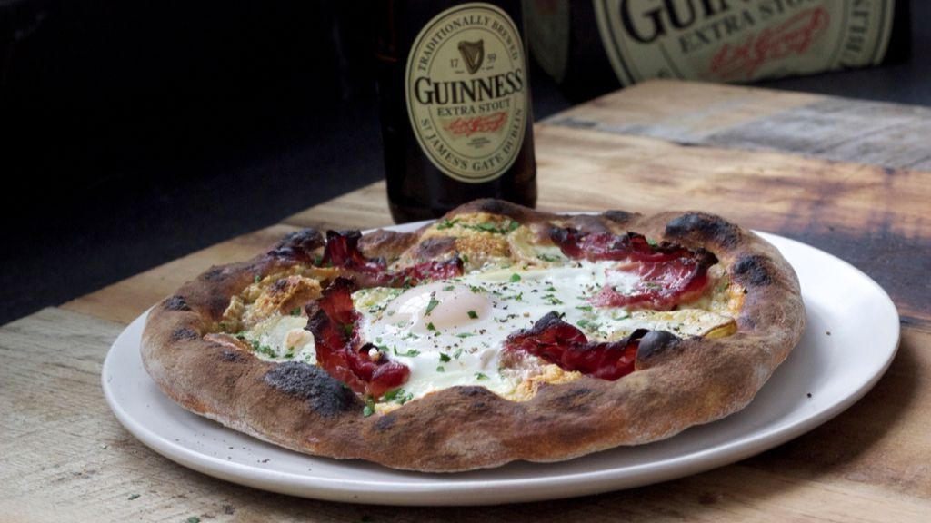 This Guinness Irish Breakfast Pizza recipe is a little slice of heaven.